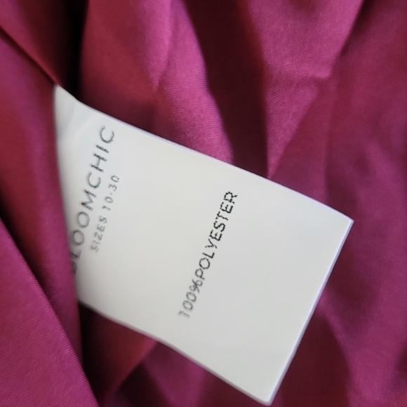Bloomchic Burnout Ruffle Sleeve Top Size 1X - Picture 6 of 9